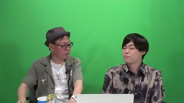 加盟店から大量のクレームメールが届いたと明かされる場面