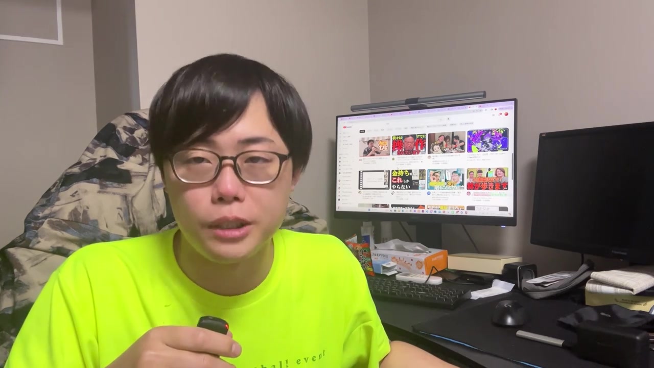月25万円で人材を採用する経緯を語る場面